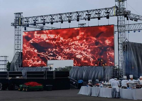 Telecommunication Advertising DIP546 Outdoor LED Billboard 7000nits